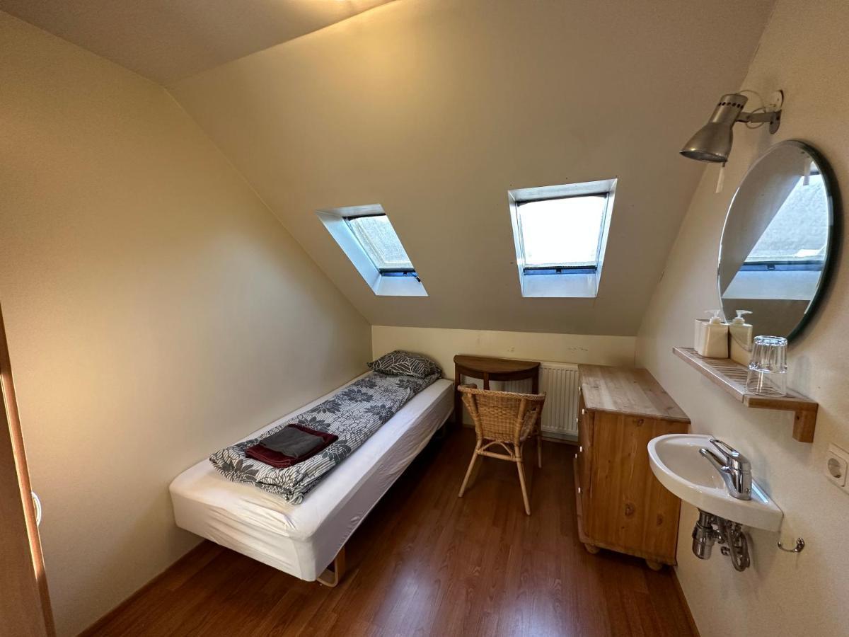 Taergesen Guesthouse Reydarfjordur Экстерьер фото